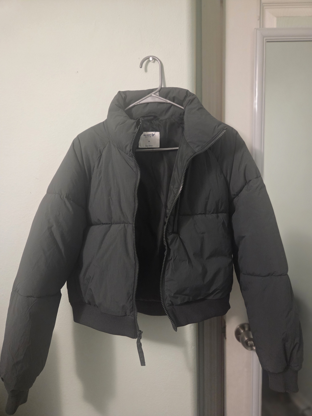 Women's Dark Gray Puffer Jacket - Casual Zip-Up